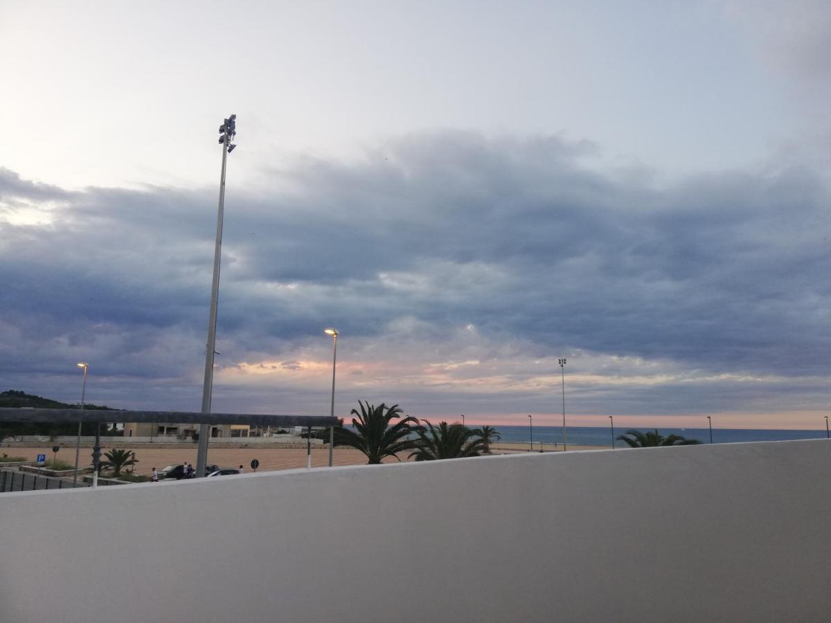 B&B Palazzo Manfredi Vieste, Fronte Mare Con Parcheggio Extérieur photo