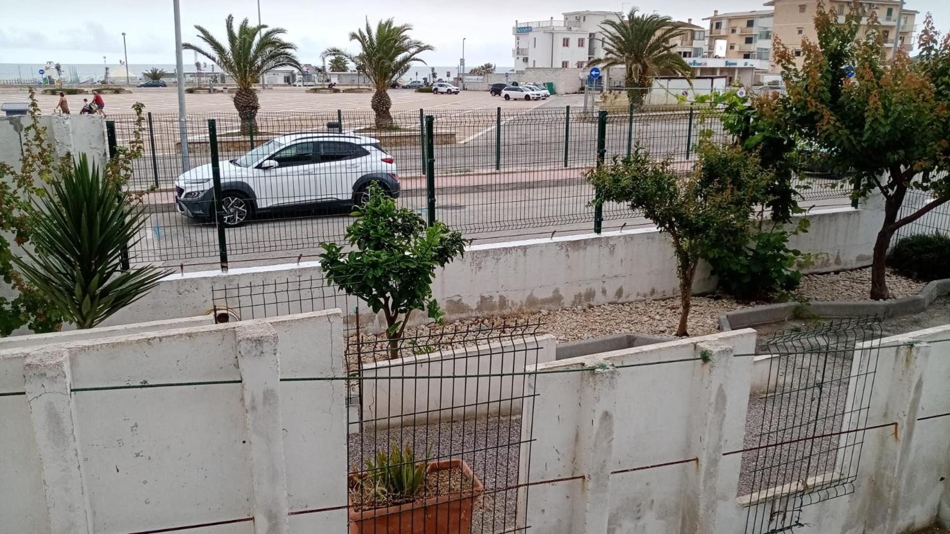 B&B Palazzo Manfredi Vieste, Fronte Mare Con Parcheggio Extérieur photo