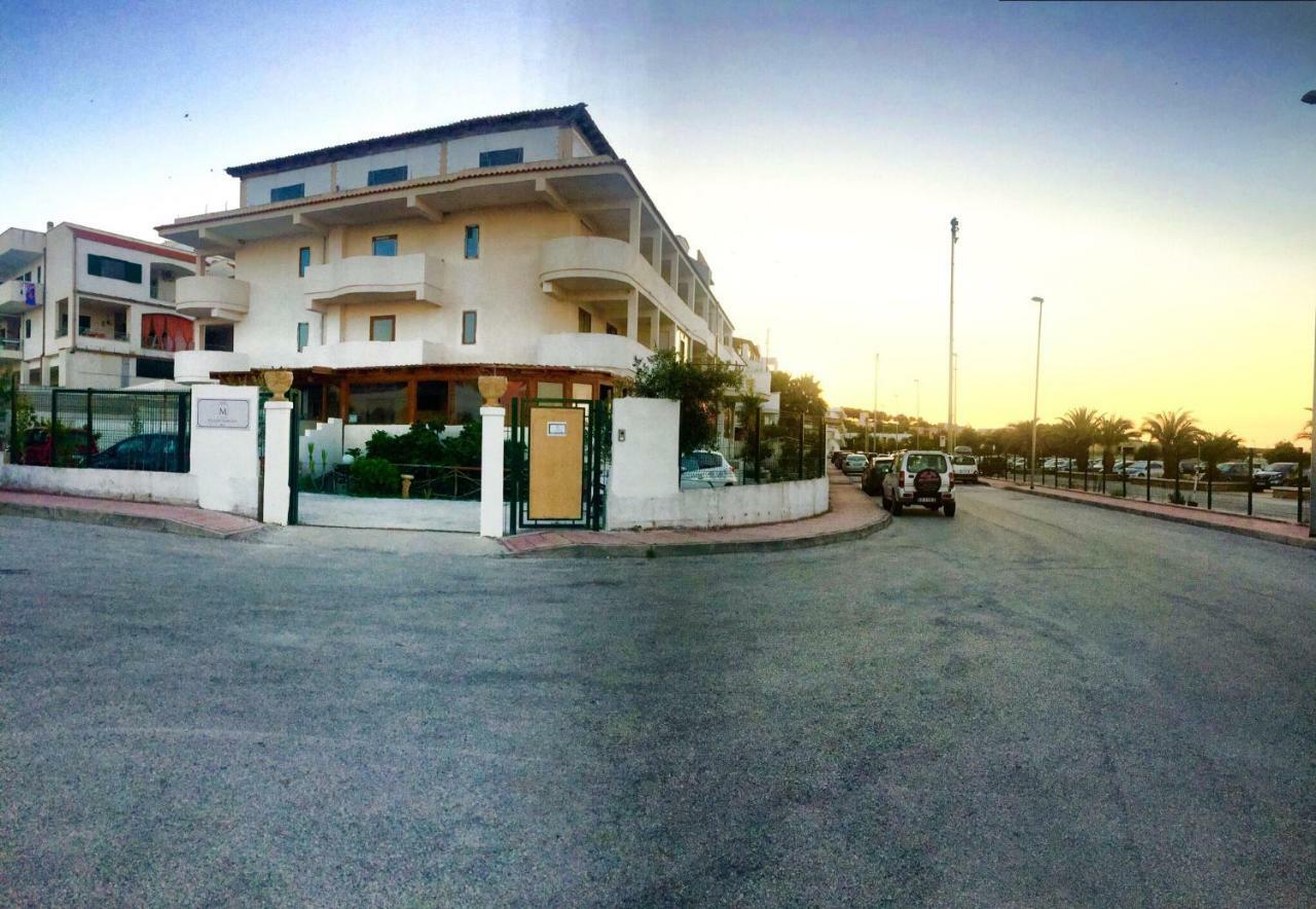 B&B Palazzo Manfredi Vieste, Fronte Mare Con Parcheggio Extérieur photo