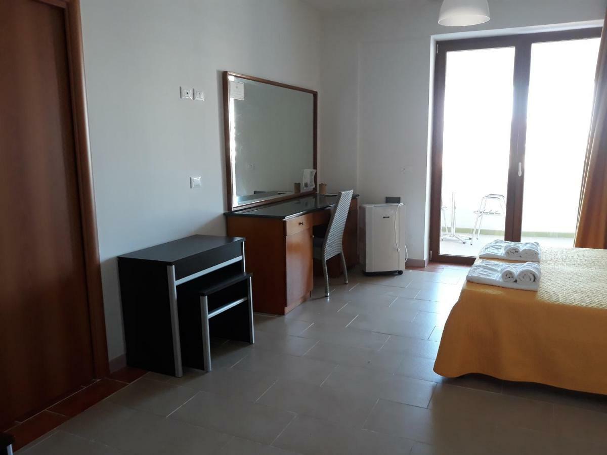 B&B Palazzo Manfredi Vieste, Fronte Mare Con Parcheggio Extérieur photo